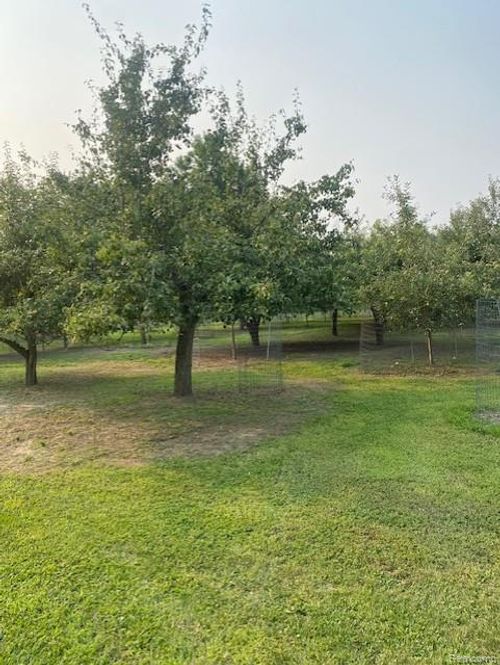 7762 Mason Rd, Lynn, MI, 48097-1400 | Card Image