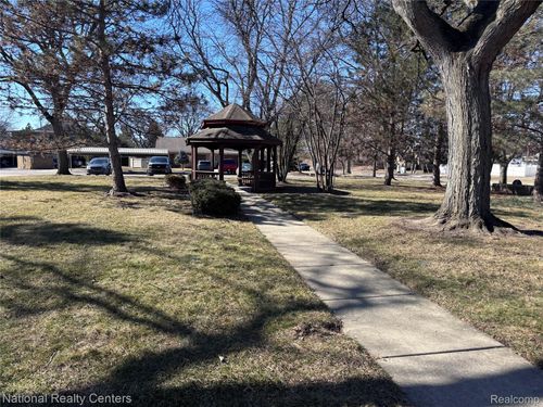 unit-1-22243 Kinyon St, Taylor, MI, 48180-3665 | Card Image