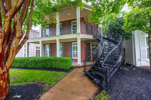 1060 Island Dr, Memphis, TN, 38103-5815 | Card Image