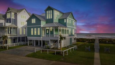 Beachfront! 6 Bedrooms & 6 Bath | Image 1