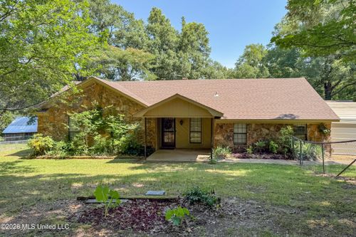 141 Oakdale Rd, Coldwater, MS, 38618-4092 | Card Image