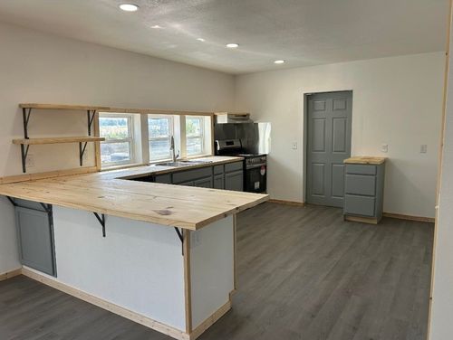 690 Autumnwood Rd, Ash Flat, AR, 72513-9457 | Card Image