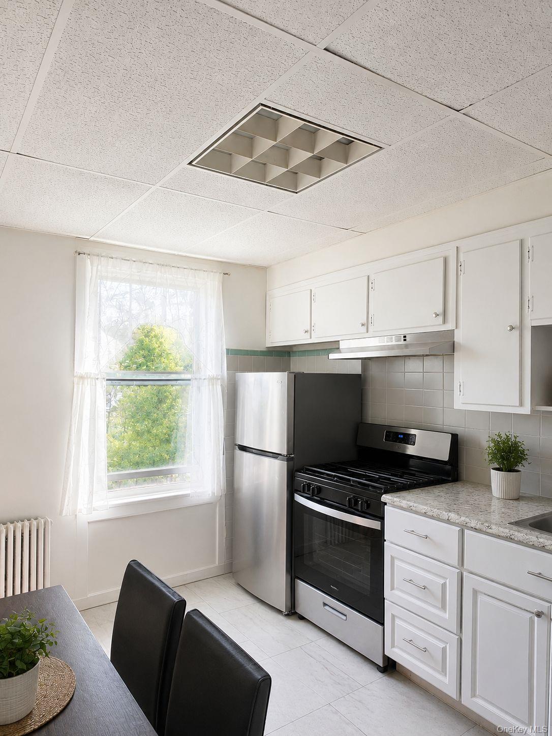 Commercial Sale in New York 2
