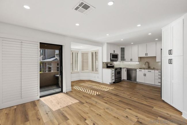Kitchen | Image 12