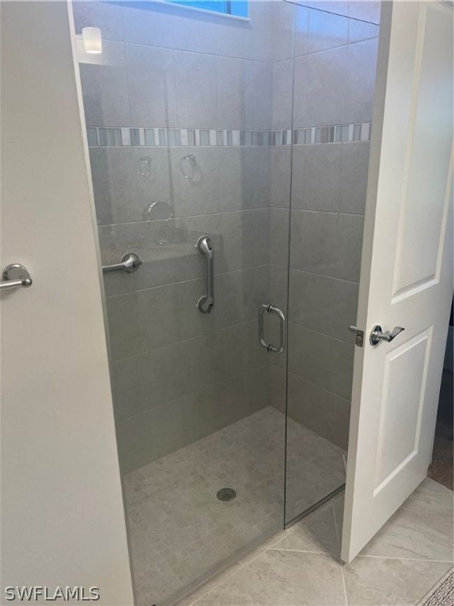 3675 Passion Vine Dr, House other with 3 bedrooms, 2 bathrooms and null parking in ALVA FL | Image 13