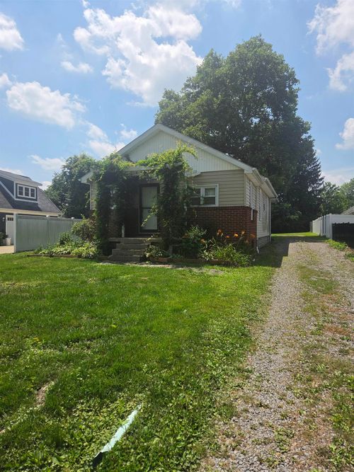1127 Munsey Ave, Morgantown, WV, 26505-3342 | Card Image