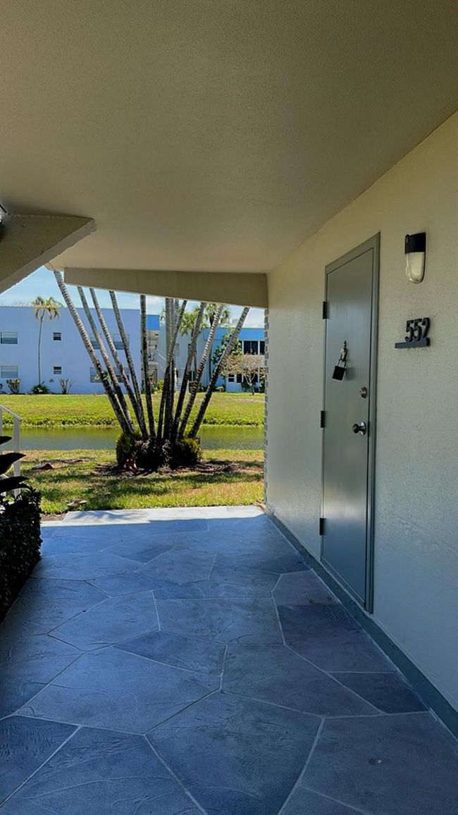 L - 552 Monaco L, Condo with 2 bedrooms, 2 bathrooms and null parking in Delray Beach FL | Image 5