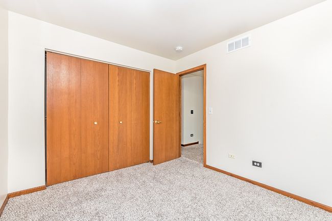 2593 Canyon Dr, Townhouse with 3 bedrooms, 2 bathrooms and 4 parking in Plainfield IL | Image 14