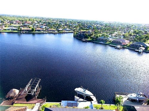 1944 Four Mile Cove Pkwy, CAPE CORAL, FL, 33990-2407 | Card Image