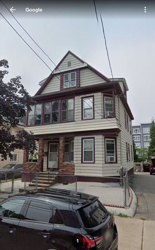 30 Valley St, Everett, MA, 02149-2020 | Card Image