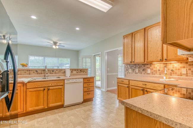 1707 Maremont Rd, House other with 3 bedrooms, 2 bathrooms and 2 parking in Knoxville TN | Image 10