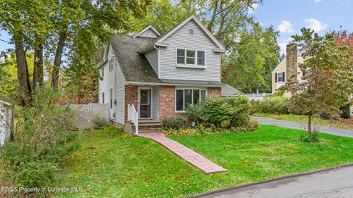 728 Highland Ave, Clarks Green, PA, 18411-2532 | Card Image