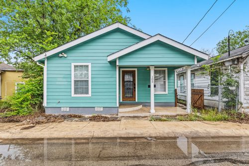 105 El Fledo Ct, San Antonio, TX, 78210-1703 | Card Image
