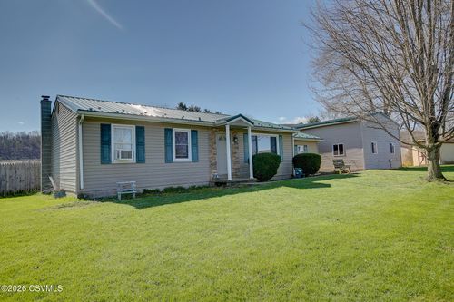 111 W Market St, Freeburg, PA, 17827-9744 | Card Image