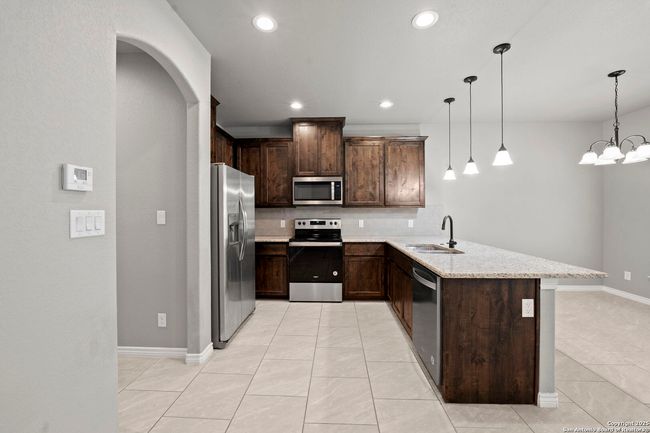 546 Indian Scout, House other with 3 bedrooms, 2 bathrooms and null parking in Spring Branch TX | Image 8