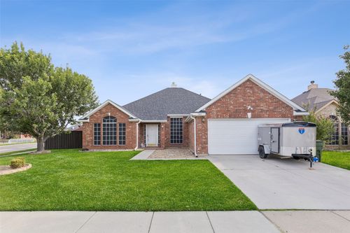 301 Hudson Falls Dr, Arlington, TX, 76002-4701 | Card Image