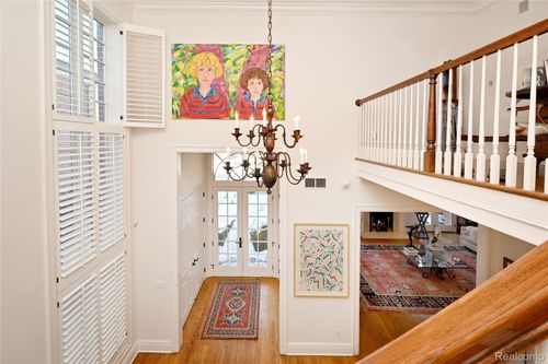 995 Pierce St, Birmingham, MI, 48009-1754 | Card Image