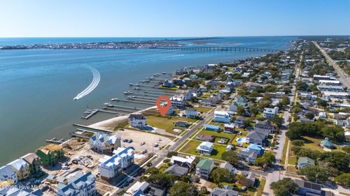 1013 Shepard St, Morehead City, NC, 28557-4154 | Card Image