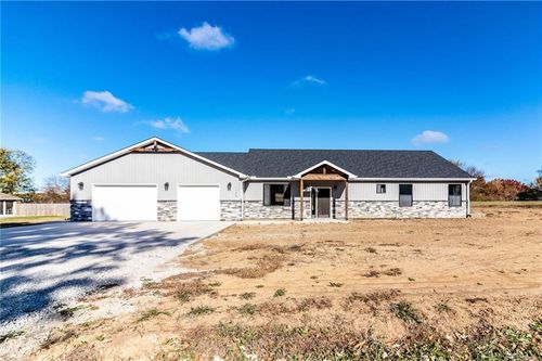 106 Lake Shore Dr, Windsor, MO, 65360-1265 | Card Image