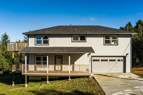 127 Cook Rd, Whitethorn, CA, 95589-9011 | Card Image