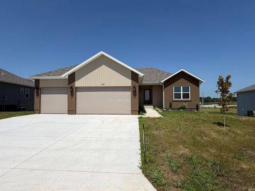1293 N Maxine Ave, Nixa, MO, 65714-4277 | Card Image