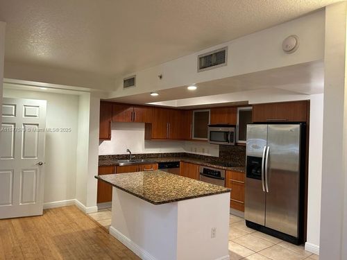 apt-116-888 S Douglas Rd, Coral Gables, FL, 33134-7573 | Card Image