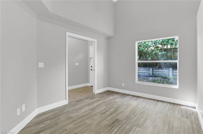 101 - 1660 Royal Cir, Condo with 3 bedrooms, 2 bathrooms and 2 parking in NAPLES FL | Image 20