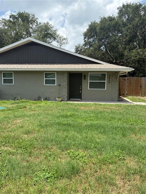 3830 Valley Tree Dr, Tampa, FL, 33610-9353 | Card Image