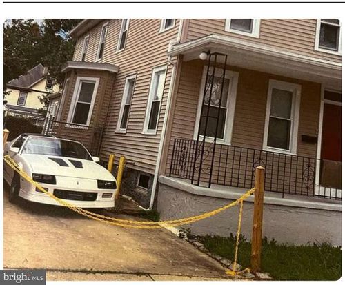 85 Hopkins St, Woodbury, NJ, 08096-2438 | Card Image