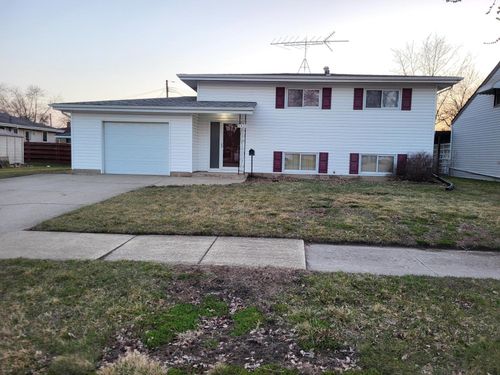 9420 Saric Drive, Highland, IN, 46322 | Card Image
