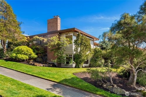 4241 Sw Donovan Street, Seattle, WA, 98136 | Card Image