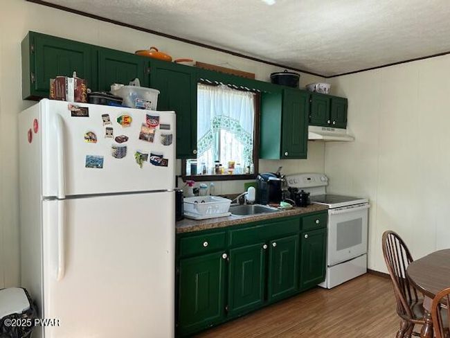 Kitchen | Image 8