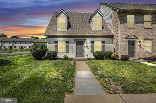 186 Melbourne Ln, MECHANICSBURG, PA, 17055-6673 | Card Image