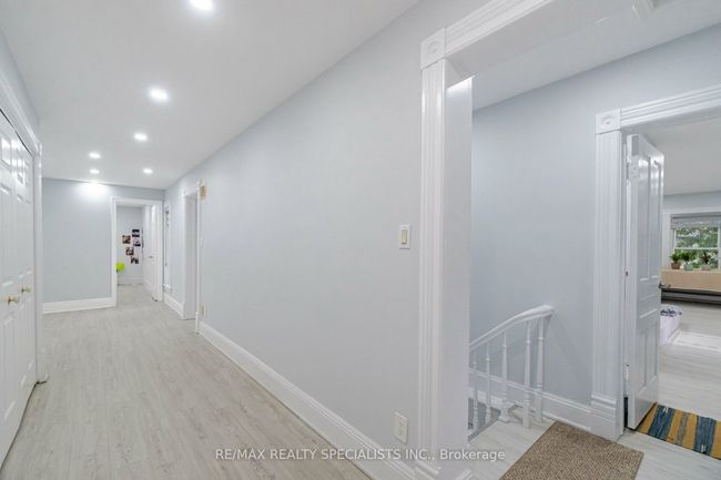 521 Guelph St, Home with 5 bedrooms, 5 bathrooms and 13 parking in Norval ON | Image 25
