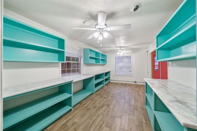 1406 Avenue Q, House other with 3 bedrooms, 3 bathrooms and 2 parking in Huntsville TX | Image 17