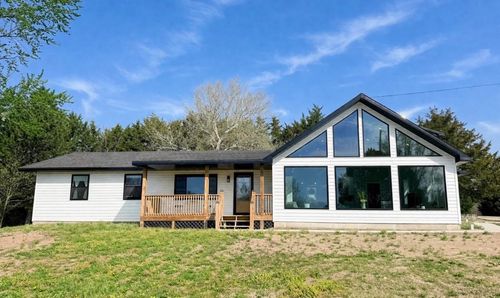 5 Dan Dr, Marion, KS, 66861-9010 | Card Image