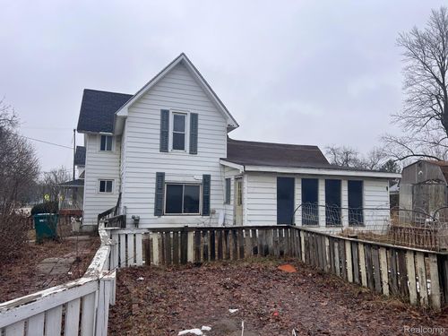 314 N Main, Perry, MI, 48872-9701 | Card Image