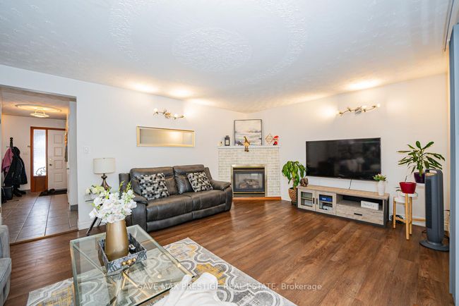 84 Wimbleton Cres, House other with 5 bedrooms, 3 bathrooms and 2 parking in Kitchener ON | Image 12