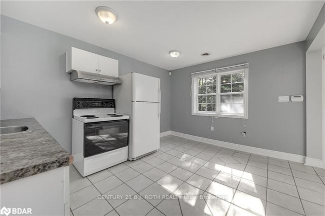 9 Sunnidale Rd, Home with 4 bedrooms, 2 bathrooms and 6 parking in Barrie ON | Image 29