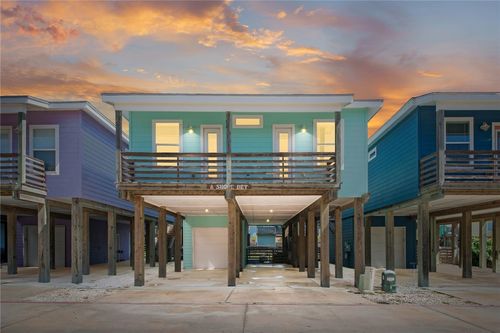 15-2727 S 11th St, Port Aransas, TX, 78373-6070 | Card Image