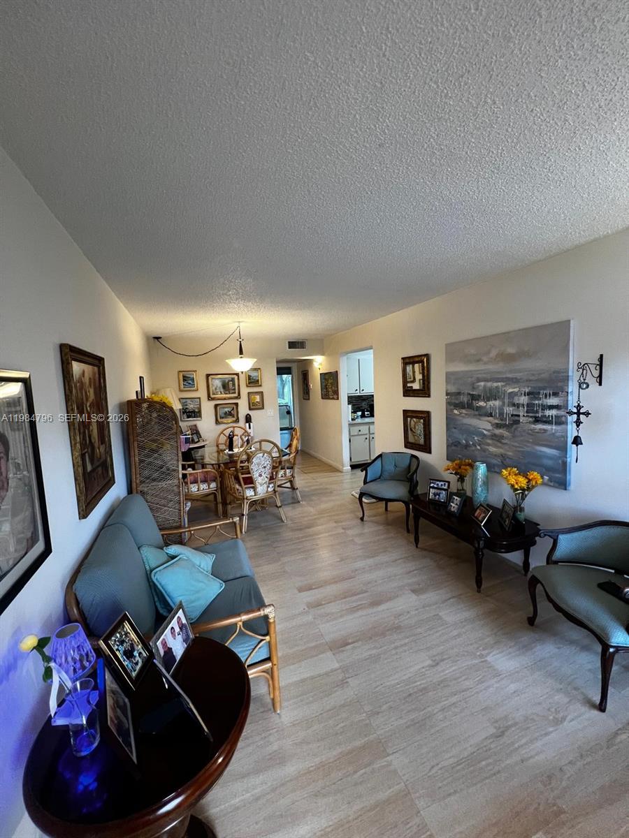 Residential Lease in Pembroke Pines 3