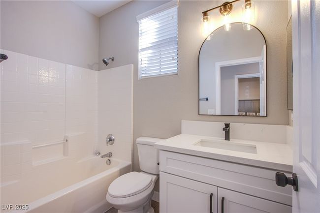 8026 Sunset Creek St, House other with 3 bedrooms, 3 bathrooms and null parking in Las Vegas NV | Image 25
