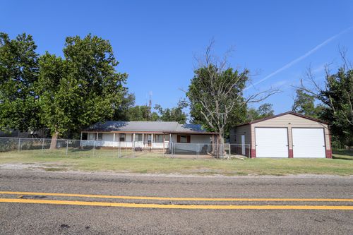 3995 Fm 185, Oglesby, TX, 76561-1547 | Card Image