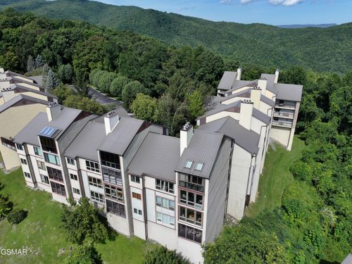 210-1130 Ski View Dr, Gatlinburg, TN, 37738-4539 | Card Image