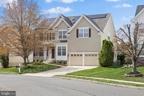 62 Meadow Run Rd, Bordentown, NJ, 08505-4724 | Card Image