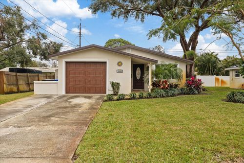 6400 18th Ave N, ST PETERSBURG, FL, 33710-5528 | Card Image