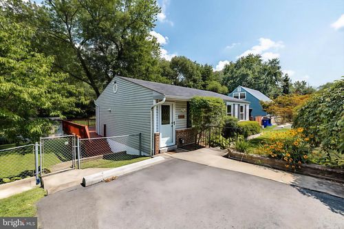 19145 Saint Johnsbury Ln, GERMANTOWN, MD, 20876-1639 | Card Image