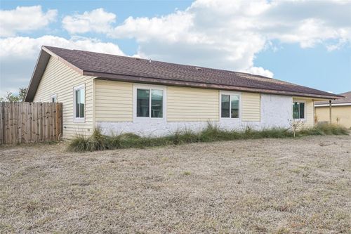 8635 Chesebro Ave, North Port, FL, 34287-5427 | Card Image