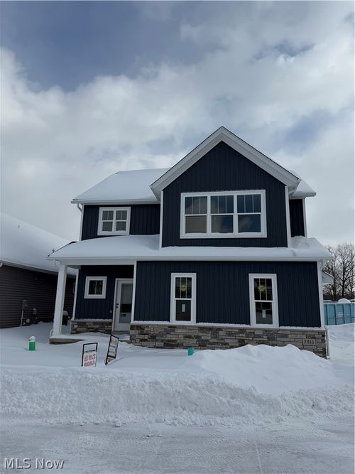 7911 Brushwood Ln, Painesville, OH, 44077-9263 | Card Image