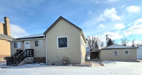 307 5th Ave, Edgeley, ND, 58433-7137 | Card Image
